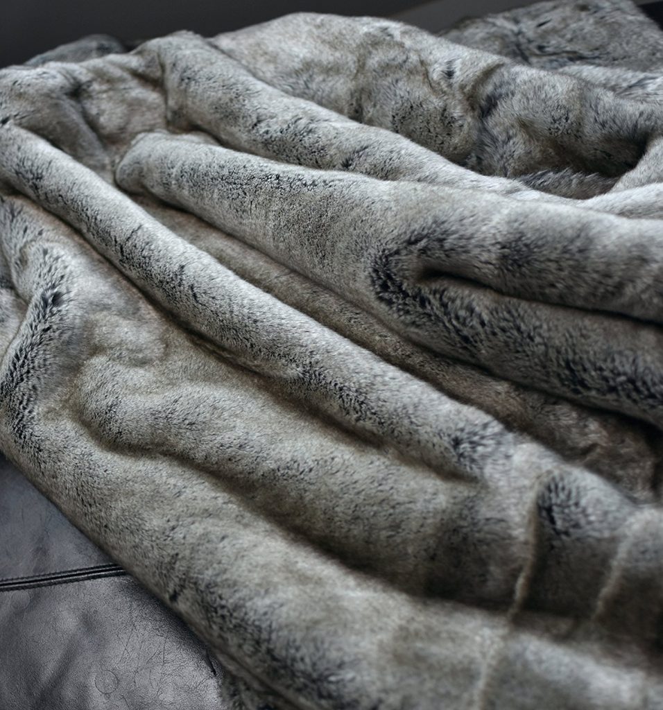 Luxury Faux Fur Throw Blanket Chinchilla [eikei]