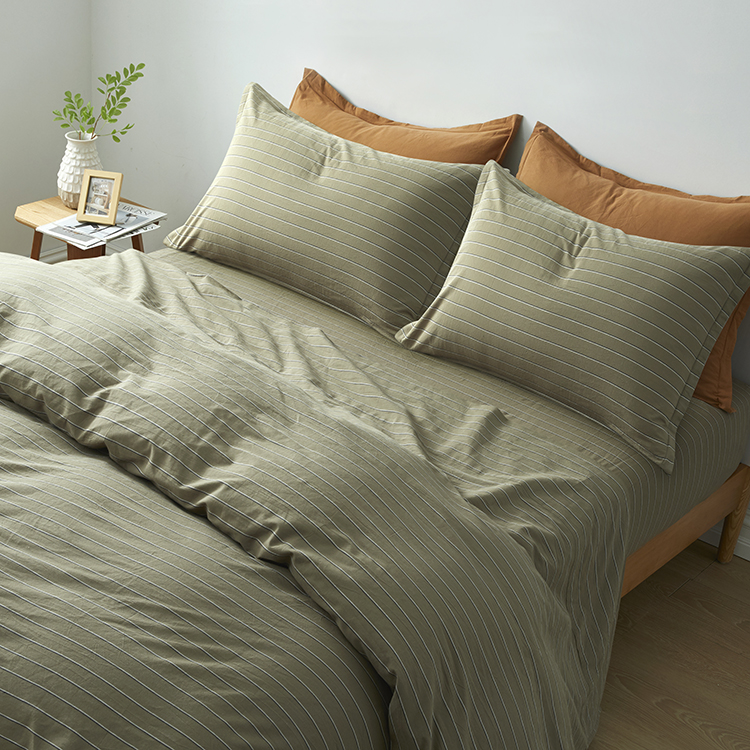 https://eikeiusa.com/wp-content/uploads/2022/06/Striped-Yarn-Dyed-Washed-Cotton-Chambray-Fitted-Sheet-Bedding-Set-Olive.jpg