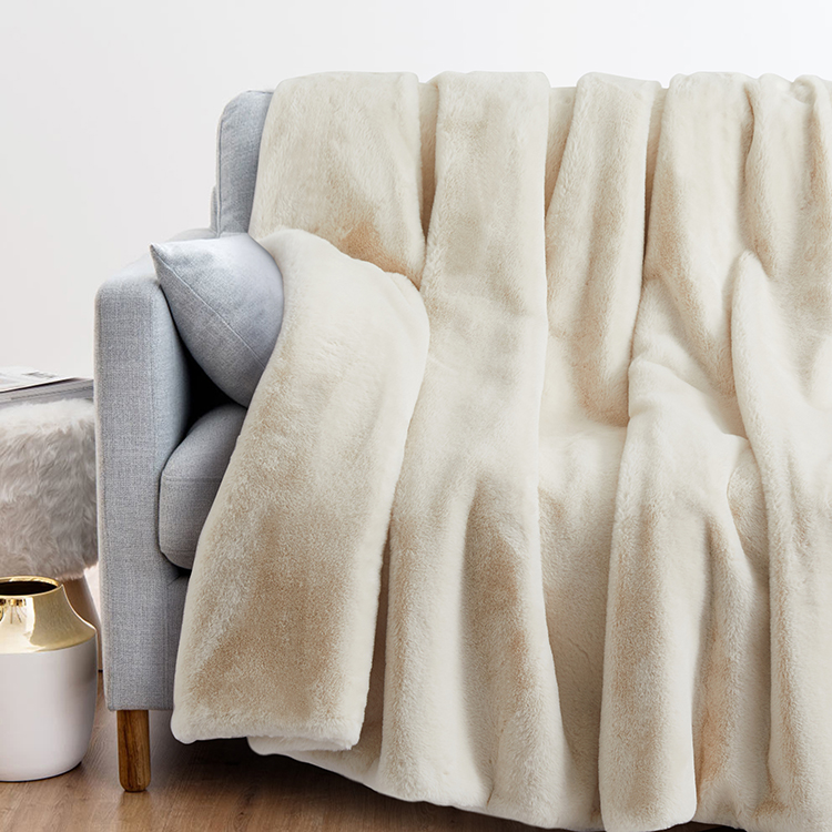 Beige-fur-6.jpg